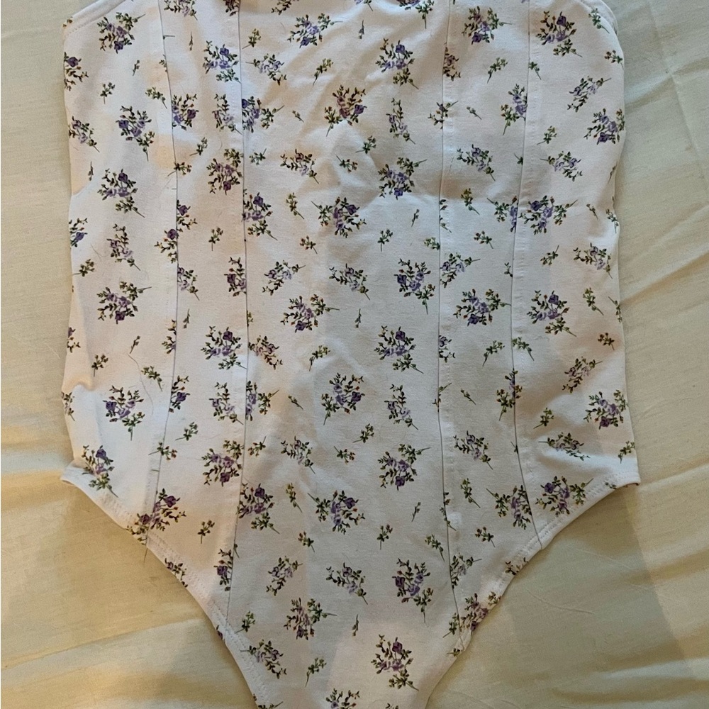 floral H&M bodysuit white and purple corset style